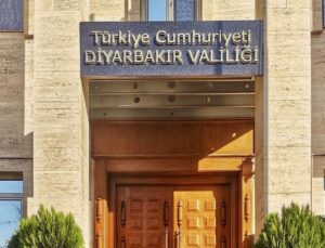 Diyarbakır’da güvenlik korucusunun şüpheli ölümü… Valilik: “Şahsın intihar etmiş olabileceği kuvvetle muhtemel”