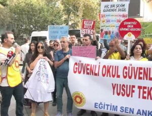 Eğitim-Sen, Manisa Turgutlu’da 11 öğrencinin yaralandığı saldırıyı protesto etti