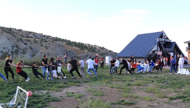 Erzincan’da ailelere Ergan Dağı’nda dijital detoks kampı düzenlendi