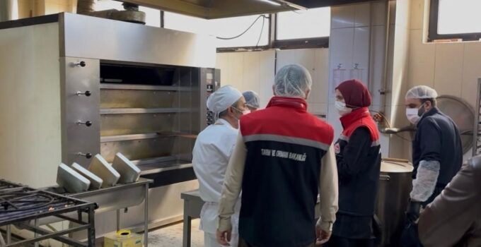 Erzurum’da Gıda Denetimleri Aralıksız Sürüyor: 120 İşletme Denetlendi