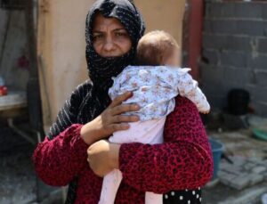 Ev alma hayaliyle kandırıldı, 5 çocuğuyla ahırda yaşamaya başladı