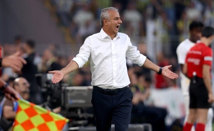 Fenerbahçe’de İsmail Kartal kulaklarını eleştiriye tıkadı!