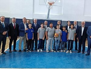 Gerze’de yeni okul binası hizmete açıldı