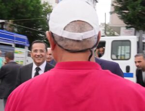 Gürsel Tekin’den pazar ziyareti: Bu sene en büyük şampiyon soğan