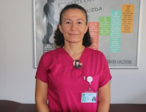 Hemşire Rüzkar 20 yıllık, işçi Yanar 25 yıllık sigara bağımlılığını bıraktı