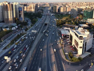 İstanbul’da trafik hafta sonu gibi: % 38