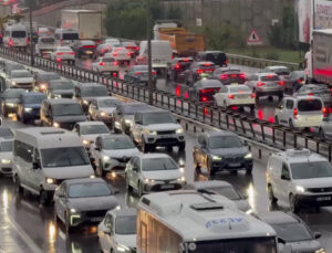 İstanbul’da yağmur trafiği! Yüzde 89’a ulaştı