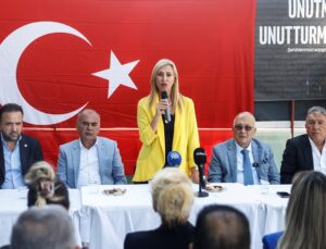 İYİ Parti Genel Başkan Yardımcısı Sayan, Mersin İl Başkanlığında partililerle buluştu