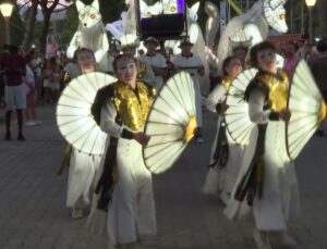 İzmir Enternasyonal Fuarı’nda masalsı buluşma: “Beyaz Tilki” büyüledi