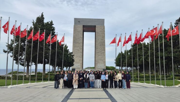 İzmirli öğrenciler Çanakkale’nin tarihi mekanlarını ziyaret etti