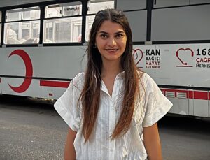 Kanseri yenen tıp fakültesi öğrencisi hematoloji servisinde doktor olarak çalışmayı hedefliyor