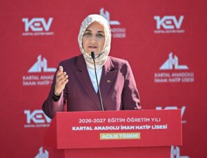 Kartal Anadolu İmam Hatip Lisesi’nde eğitim-öğretim yılı açılış töreni