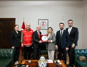 Kırklareli Valisi Turan, Kızılay Yönetim Kurulu Üyesi Özkoç’u ve heyetini kabul etti