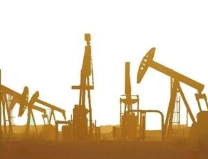 Küresel petrol ürünleri piyasasında arz sıkışıklığı derinleşiyor