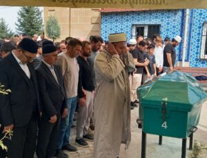 Kütahya’da elektrikli bisikletli 14 yaşındaki çocuk işçi servisinin çarpmasıyla öldü