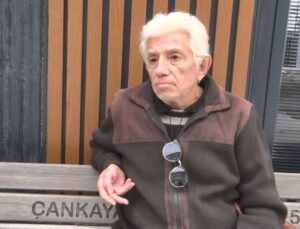 Mahmut Topçu, 1 yıldır iki evine gidemediğini ve otelde kaldığını iddia etti
