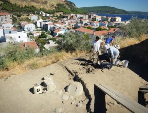 Maydos Kilisetepe Höyüğü kazılarında 4200 yıllık savunma duvarı bulundu