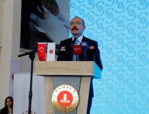 Mehmet Muş’a fahri doktora verildi, ilk dersi gelir adaletsizliği oldu