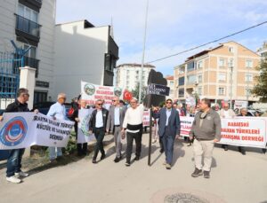 Mora katliamının 205. yılında Edirne’de Yunanistan Konsolosluğuna siyah çelenk bırakıldı