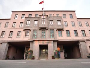 MSB’den Yunanistan, GKRY ve İsrail’e “denizaltı elektrik kablosu” uyarısı: İzinsiz faaliyete müsaade edilmeyecek