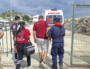 Muğla açıklarında gezi teknesinde yaralanan kişinin tıbbi tahliyesi gerçekleştirildi