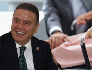 Muhittin Böcek’le ilgili gündemi sarsan ifade: “Keşke 16 yaşında olsan” diyordu