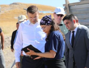 Niğde Valisi Kınık Höyük Kazı Alanını Ziyaret Etti