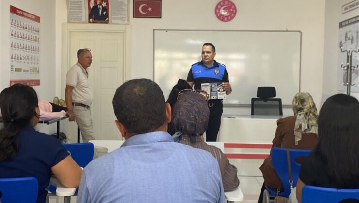 Niğde’de polis, dolandırıcılık ve sahteciliğe karşı vatandaşları bilgilendirdi