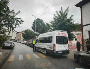 Niksar Kaymakamlığı okul çevrelerinde denetim yaptı, 24 servis kontrol edildi