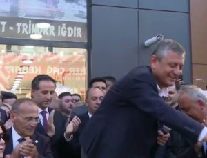 Özgür Özel Ardahan’da… Özel: “AK Parti’nin kara düzeninin garantileri bitecek, milletin geçim garantisi dönemi YENİ Parti’nin iktidarında gelecek”