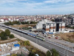 Paris’ten yola çıkan Orient Express, 70 yolcusuyla Edirne’ye vardı