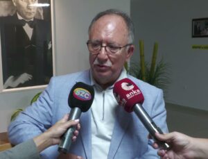 Saadet Partili Kılıç, Turgutlu’da okul saldırısında yaralı öğrencileri ziyaret etti