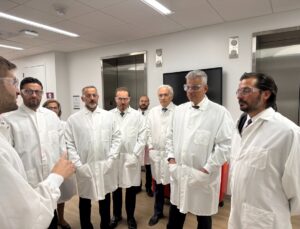 Sağlık Bakanı Memişoğlu, ABD’de üçüncü günde AstraZeneca ve Precigen’i ziyaret etti