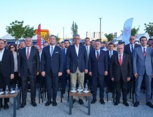 Sağlık Bakanı Memişoğlu: Çocuklarımızı Geleceğe Hazırlamalıyız