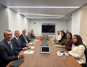 Sağlık Bakanı Memişoğlu New York’ta DSÖ ve Suudi Bakan Yardımcısıyla görüştü