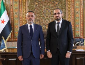 Şam Büyükelçisi Yılmaz, Suriye Yatırım Ajansı Başkanı Ramadan ile yatırımı görüştü