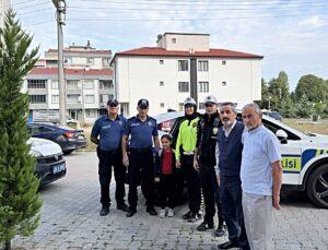 Şehit kızı Melis Nare Ceylan’ı okulun ilk gününde polisler yalnız bırakmadı