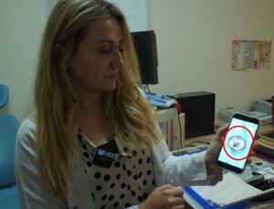 Siirt’te 10 yaşındaki çocuğun boğazındaki canlı sülük hastanede çıkarıldı