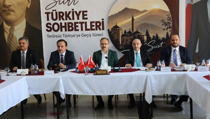Siirt’te "Türkiye Sohbetleri" programı düzenledi
