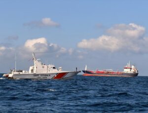 Silivri’de gemi çarpışması: 10 kişilik mürettebattan haber alınamıyor