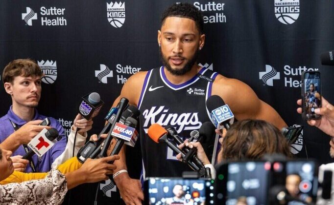 Simmons: “Basketbolu sevmediğimi söylemek saçmalık”