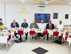 Sinop Boyabat’ta servis ve toplu taşıma sürücülerine trafik güvenliği eğitimi verildi
