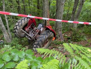 Sinop’ta devrilen traktörün altında kalan sürücü öldü