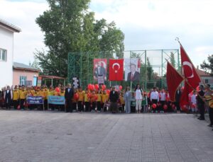 Sivas Şarkışla’da İlköğretim Haftası programı Gürçayır’da düzenlendi
