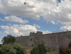 SOLOTÜRK, 3 Ekim gösterisi öncesi Diyarbakır semalarında çevre tanıma uçuşu yaptı