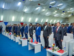 Somali’de “Türkiye-Somali İlişkilerinde Yeni Dönem” programı düzenlendi