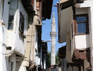 Tarihi Zile evlerinin restore edilerek turizme kazandırılması için çalışmalar sürüyor