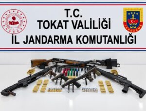 Tokat’ta silah kaçakçılığı operasyonunda 5 zanlı yakalandı