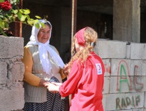 Türk Kızılay, kriz anlarında psikolojik destek için rehber kitap hazırladı