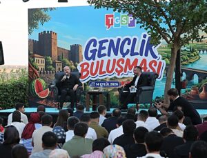 Türkiye Gönüllü Teşekküller Vakfı Mütevelli Heyeti Başkanı Bilal Erdoğan, Diyarbakır’da gençlerle buluştu: